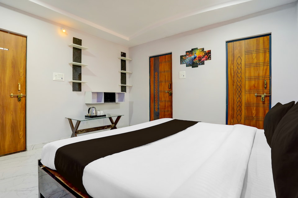 HOTEL O SHARKLAND, Rewa, Rewa