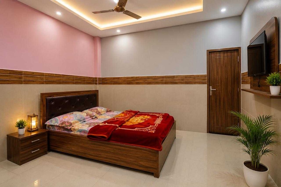 SPOT ON Radha Family Restaurant And Lodge, Azamgarh, Azamgarh