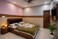 SPOT ON Radha Family Restaurant And Lodge