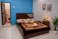SPOT ON Radha Family Restaurant And Lodge
