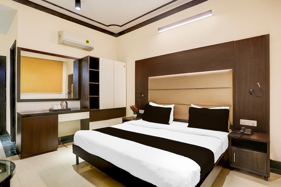 Townhouse Sushant Lok Phase 1 Formerly Hotel Neven, Huda 2, Gurgaon