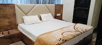 Hotel O Sky Inn