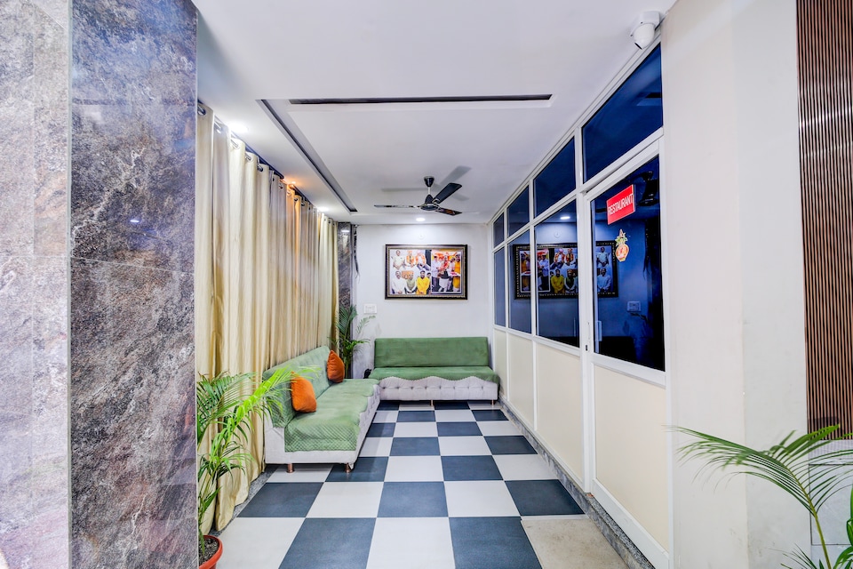 Hotel O Kamari Inn, Vijay Nagar Indore, Indore