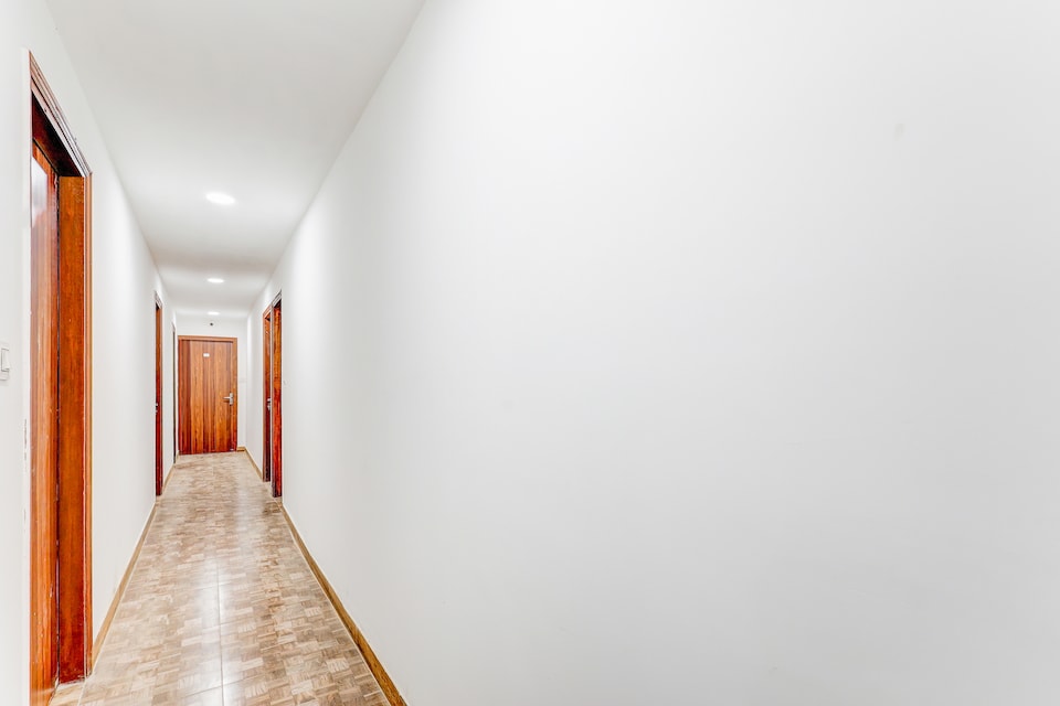 Hotel O Tulip Sarover, Paschim Vihar Delhi, Delhi