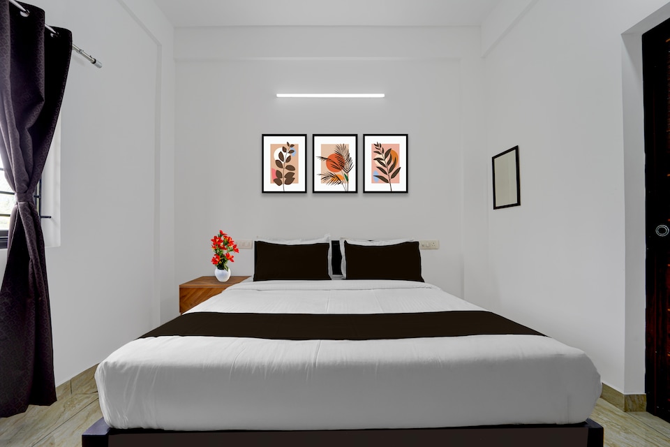 Hotel O Nettoor Junction Kochi Formerly Radhika Residency, Vytilla Kochi, Kochi