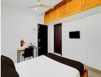 Hotel O Nettoor Junction Kochi Formerly Radhika Residency