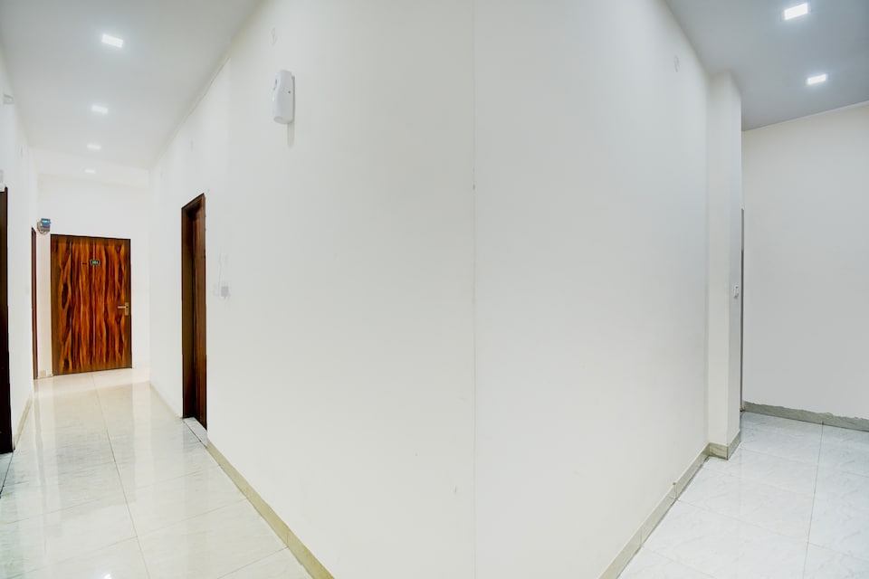 Hotel O  Golden Sakura, Mansarovar, Jaipur