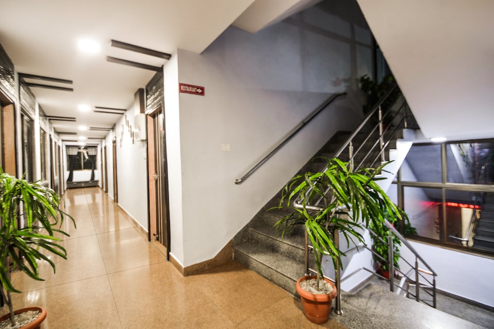 OYO Hotel Bhumi, Abu-Road, Mount-Abu