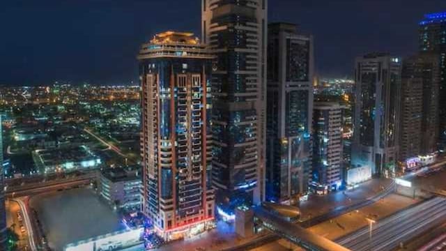 Emirates Grand Aparthotel