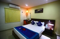 OYO Hotel Orange Inn Near Guindy National Park