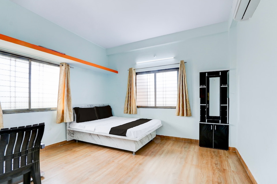 SPOT ON Hotel Satkar Bar and Lodge, Latur city, Latur