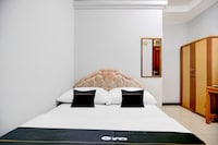 Hotel O Balikpapan near Taman Beruang Madu formerly Palm Cafe Inn