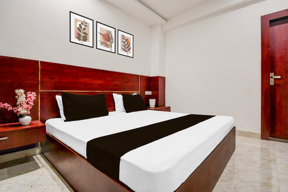 Hotel O Ghar Parivaar, Sitapur, Sitapur