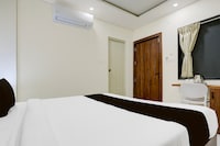Super Townhouse Shivamogga Formerly Karthik Bhavan