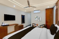 Super Townhouse Dharampur Railway Station