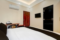 Townhouse Dharampur Railway Station