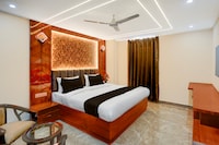 Townhouse Dharampur Railway Station