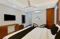 Townhouse Dharampur Railway Station