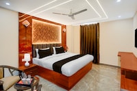 Super Townhouse Dharampur Railway Station