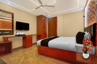 Super Townhouse Dharampur Railway Station