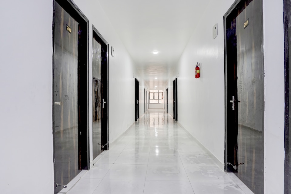 Super Collection O Sector 7 Rohini Formerly Giriraj Residency, Pitampura - Rohini Delhi, दिल्ली