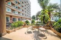 Dancenter Luxury Underwater World Pattaya