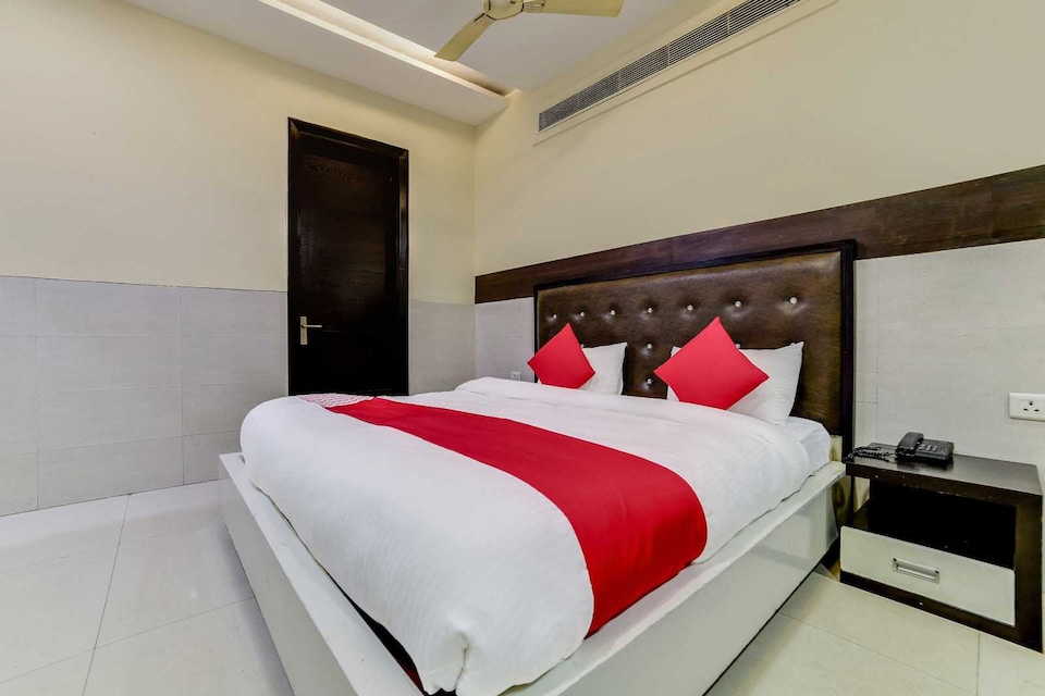 Hotel O Vivah, Paschim Vihar Delhi, Delhi