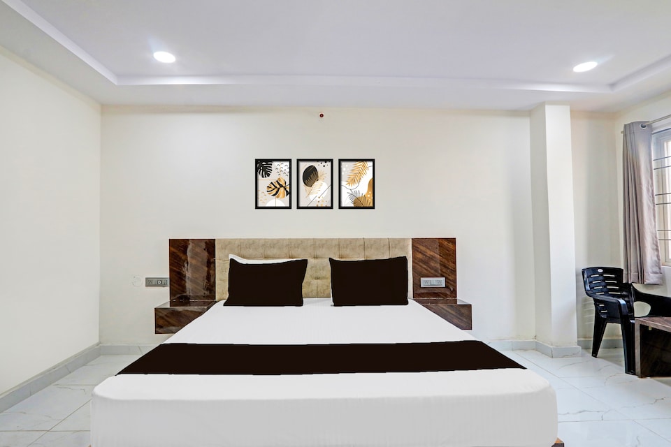 HOTEL O LOTUS GRAND, Nizamabad city, Nizamabad