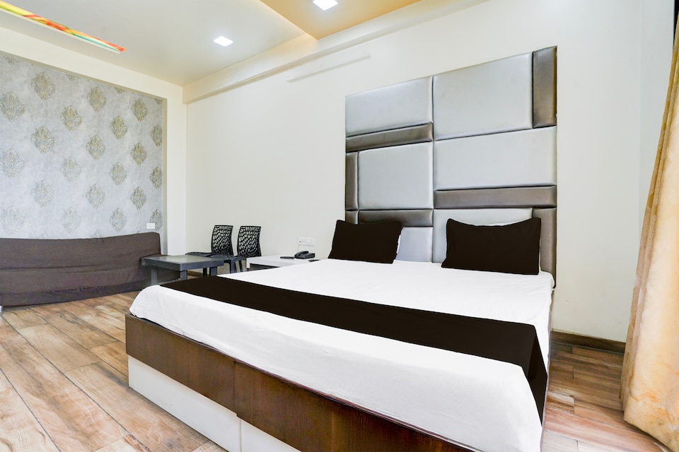 Hotel O Tanishq, Sinnar Nashik, Nashik