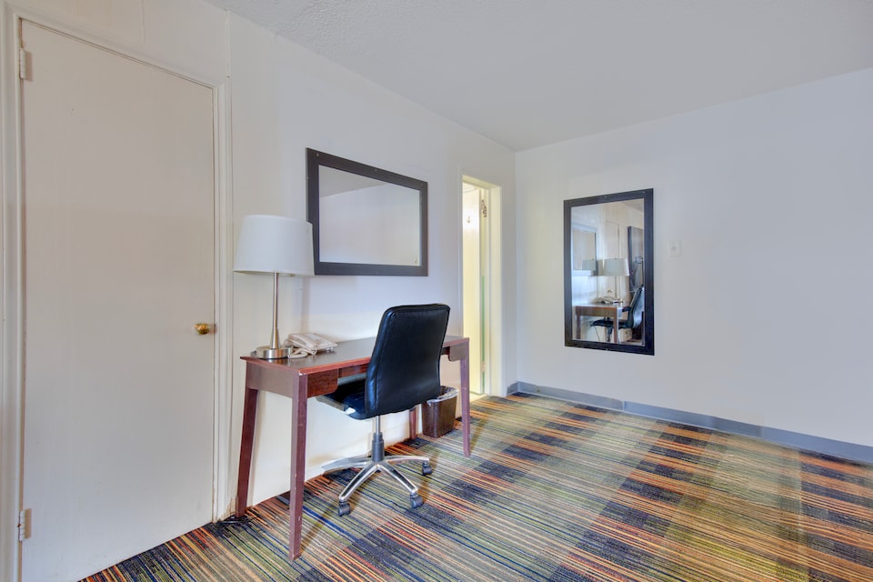 OYO Palm Leaf Motel, Ashland, Ashland, VA