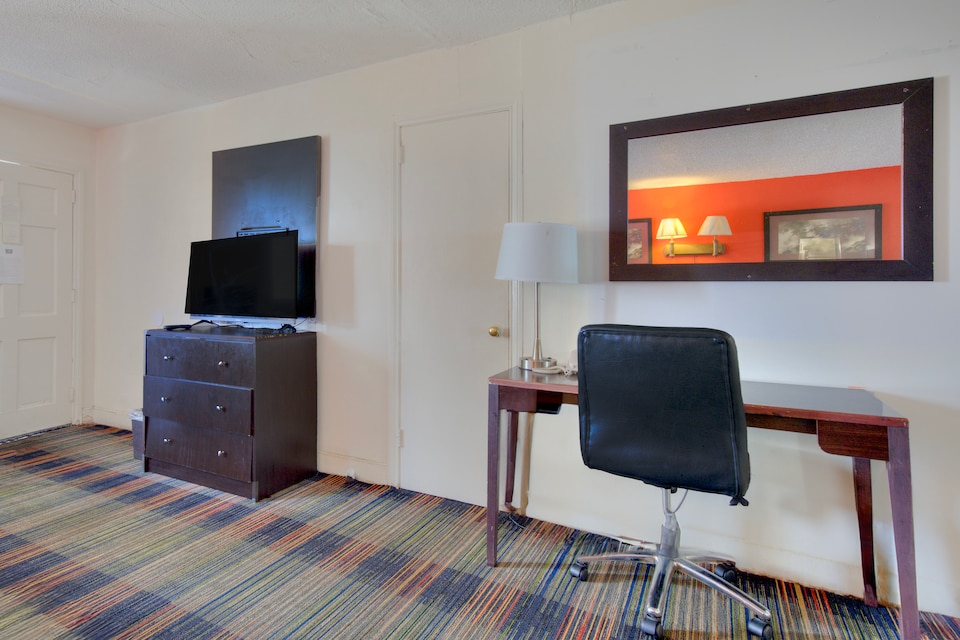 OYO Palm Leaf Motel, Ashland, Ashland, VA