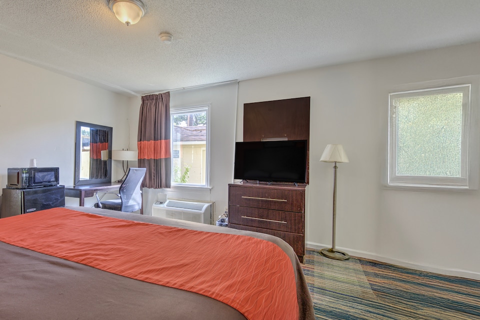 OYO Palm Leaf Motel, Ashland, Ashland, VA