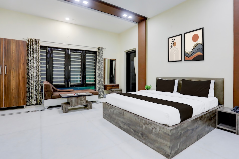 Hotel O Utkarsh Villa, Rambagh Allahabad, Prayagraj