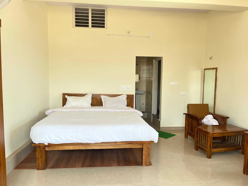 Hotel O Sri Lakshmi Dev's Comfort , Mysore Bannimantap, Mysore
