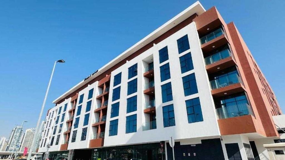 Luxurious apartments at JLT by Checkmyguest, Dubai Marina, Dubai