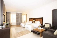 Dancenter Luxury Millennia Near King Abdulaziz Historical Center