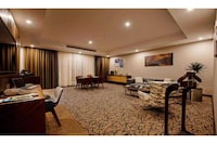 Dancenter Emerald Near Jeddah Corniche