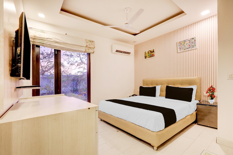 Super Townhouse T Block Sector 24, Cyber City, Gurgaon