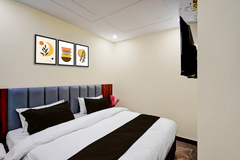 Hotel O Survey Chowk Bus Terminal Dehradun, Rajpur Road Dehradun, देहरादून