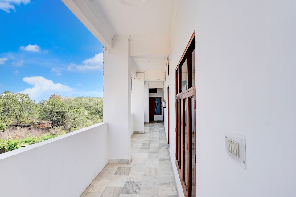 Hotel O AK PALACE INN, Gomti Nagar Lucknow, Lucknow