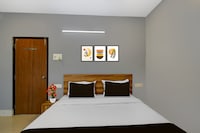 Super Townhouse Cherlapally Bus Terminal Formerly Hotel Chakripuram