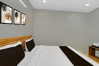 Super Townhouse Cherlapally Bus Terminal Formerly Hotel Chakripuram