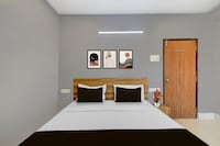 Super Townhouse Cherlapally Bus Terminal Formerly Hotel Chakripuram