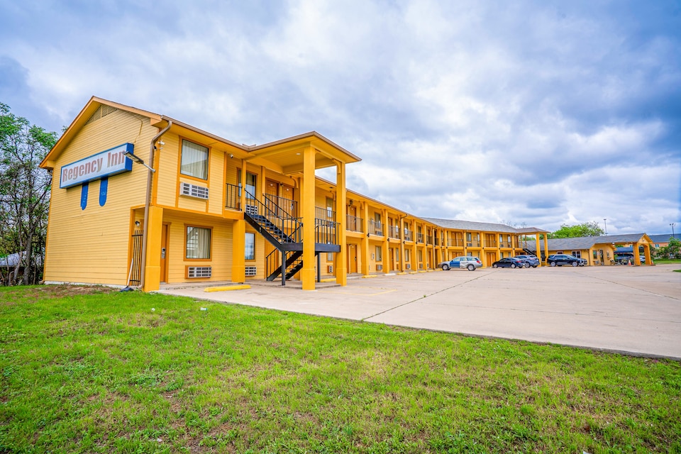 Regency Inn By OYO Rockdale TX, Rockdale TX, Rockdale TX