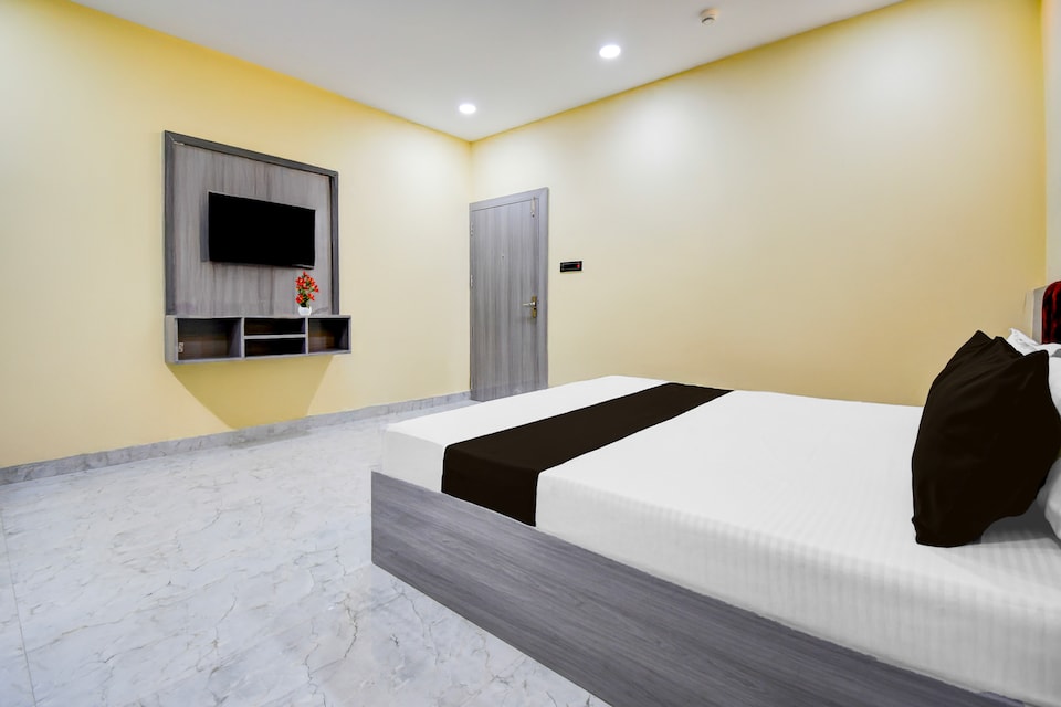 Super Townhouse Taramandal Near Sahara States, Golghar, Gorakhpur