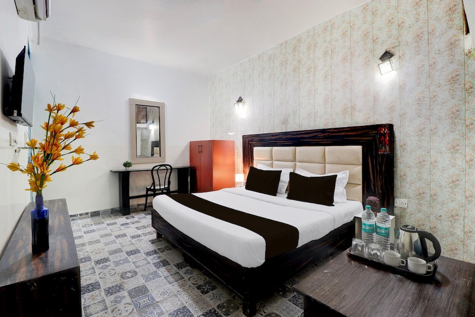 Super Hotel O Tehsil Chowk Doon Hospital Formerly Hotel Comfort, Dehradun Railway Station, Dehradun