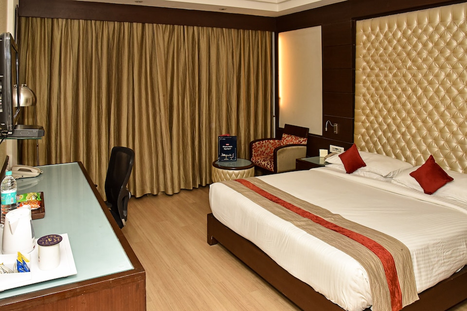 OYO 2231 Hotel Amara, Hotel Market Chandigarh, Chandigarh