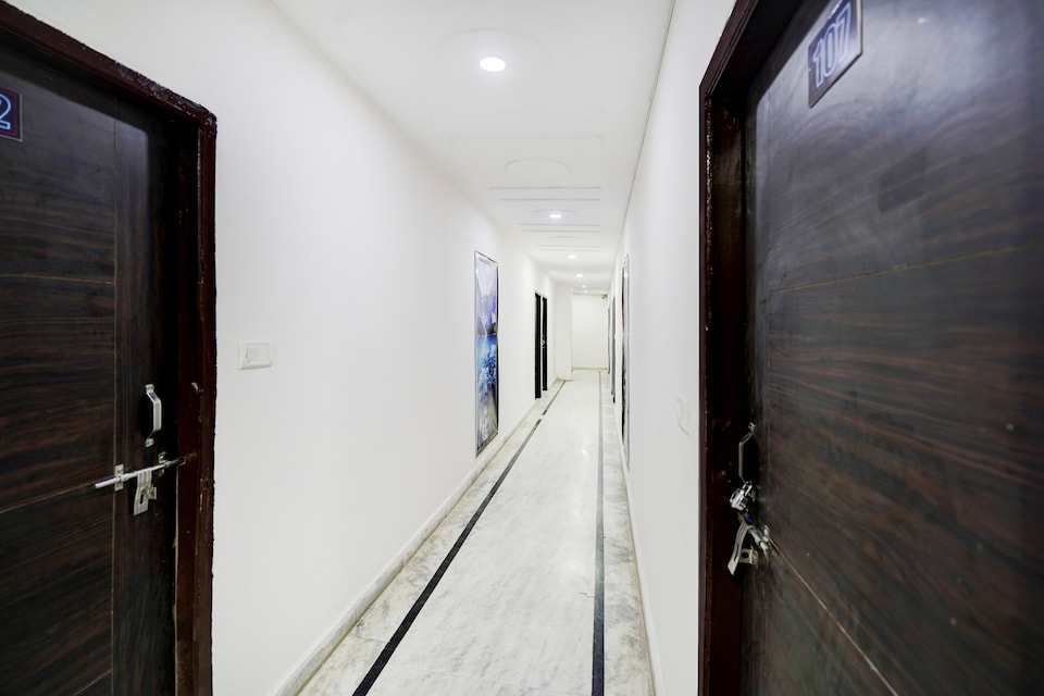 Hotel O R K HOTEL, Shamshabad Road, Agra