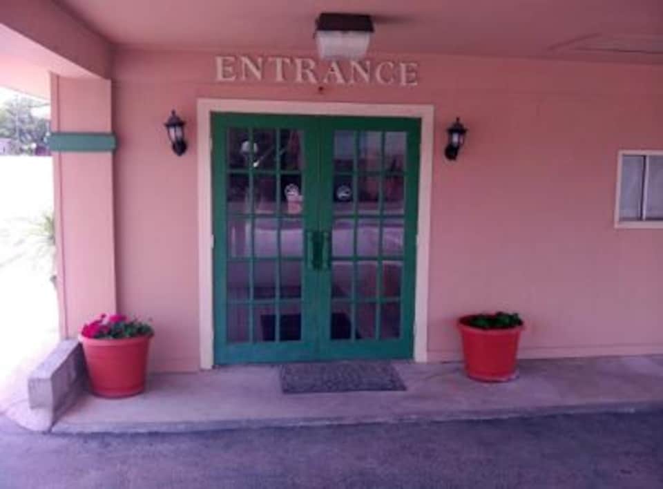 Western Inn, C76531, Hamilton, TX