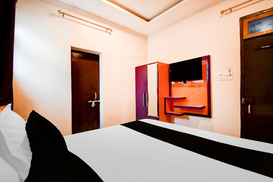 Hotel O Brij Inn and Banquets, Vikas Nagar Lucknow, Lucknow